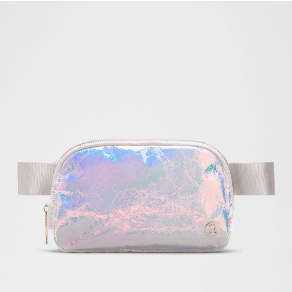 Lululemon Everywhere Belt Bag Iridescent